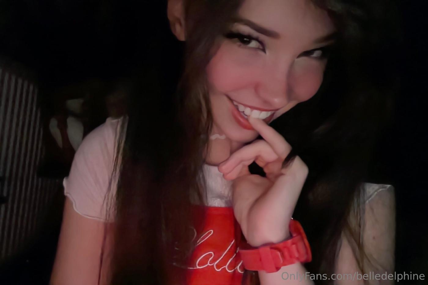 belle_delphine_cute_laptop_selfies_onlyfans_set_leaked-woxule belle delphine cute laptop selfies onlyfans set leaked