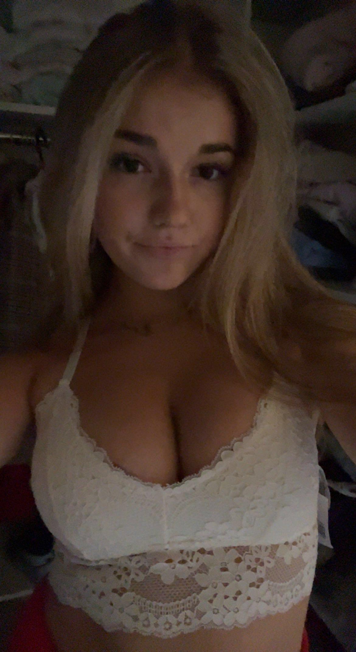 breckie_hill_nude_nipple_reveal_onlyfans_set_leaked-vlowjt breckie hill nude nipple reveal onlyfans set leaked vlowjt