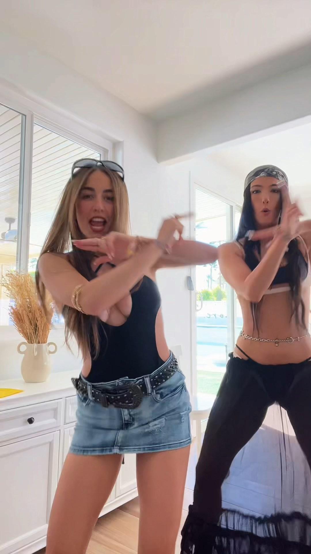 charli damelio nude see through dance video leaked vllbmc