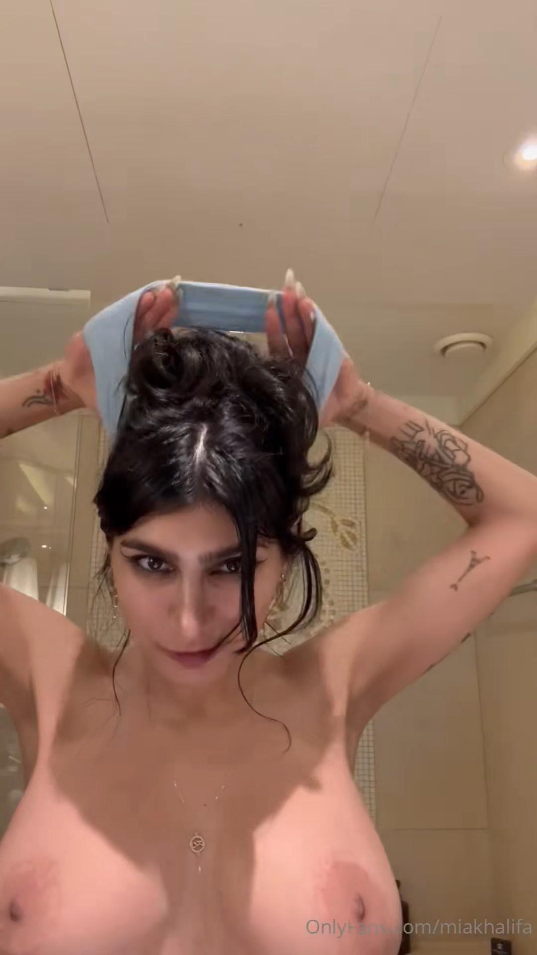 mia khalifa nude face wash onlyfans livestream leaked foiuqz