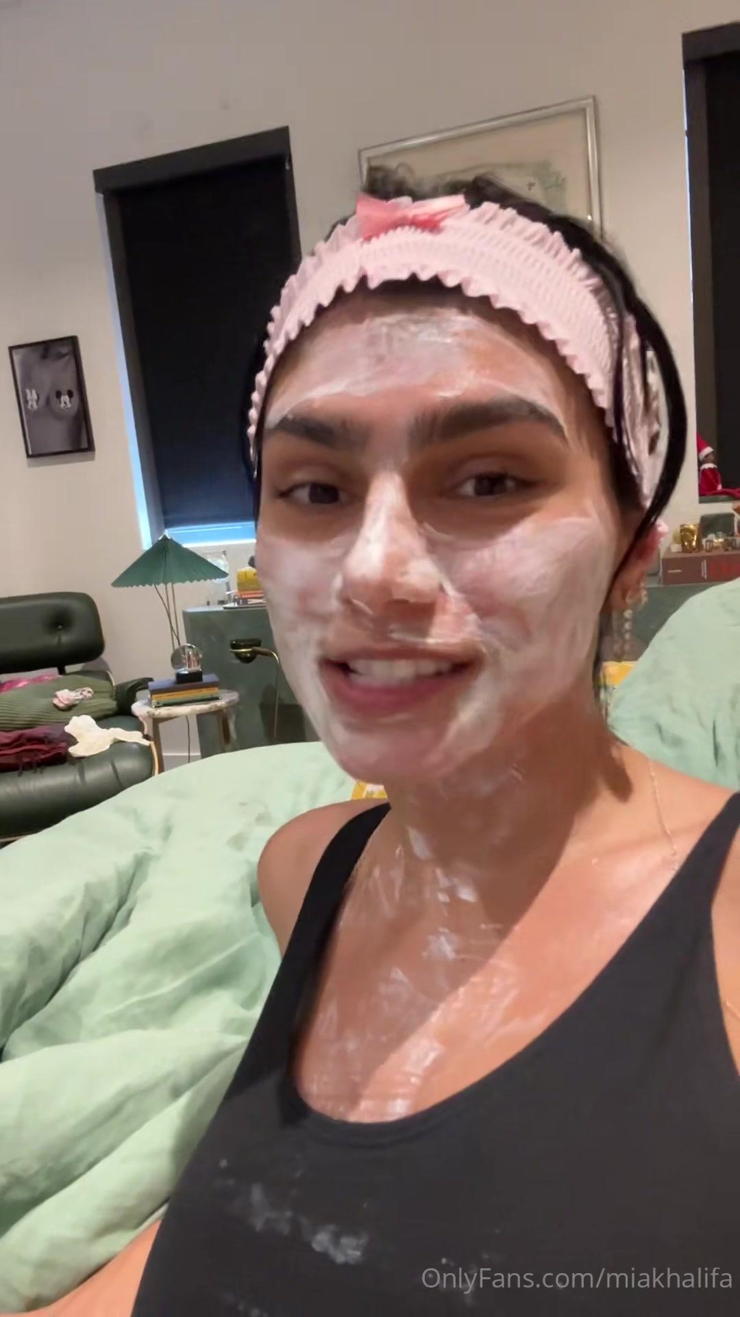 mia khalifa nude shower prep onlyfans video leaked fovmwz