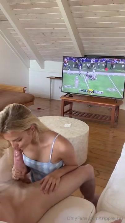 trippie_bri_football_game_blowjob_onlyfans_video_leaked-vcdpwg trippie bri football game blowjob onlyfans video leaked vcdpwg