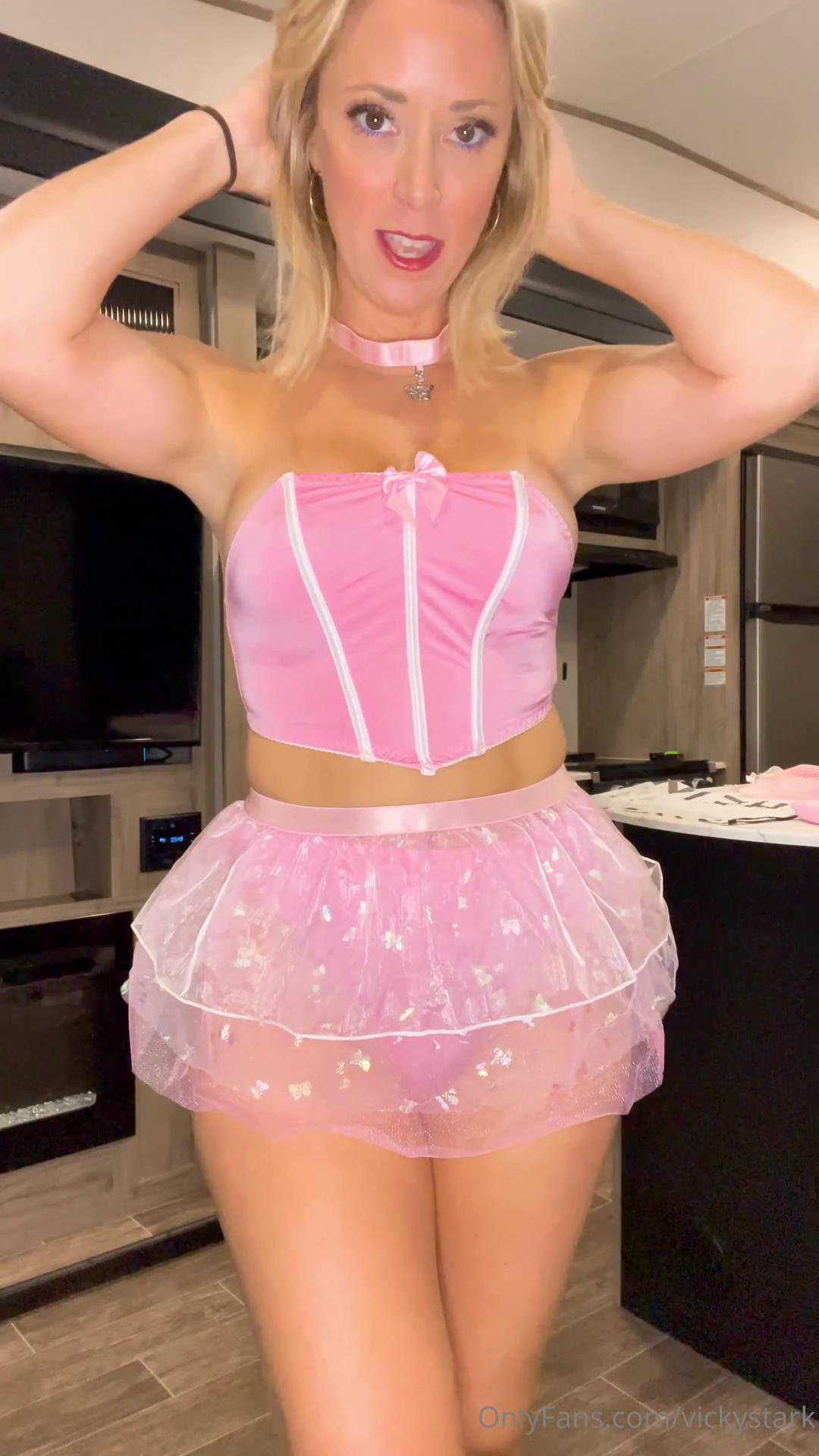 vicky_stark_nude_pink_costumes_try_on_onlyfans_video_leaked-atzehs vicky stark nude pink costumes try on onlyfans video leaked atzehs