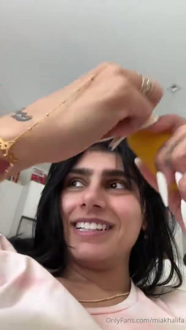 mia khalifa nude bathroom onlyfans livestream leaked sceqbv