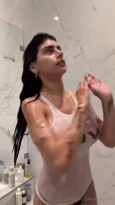 mia khalifa nude wet tank top onlyfans video leaked hulgrh