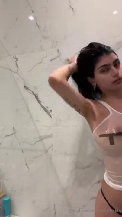 mia khalifa nude wet tank top onlyfans video leaked lbjsfa