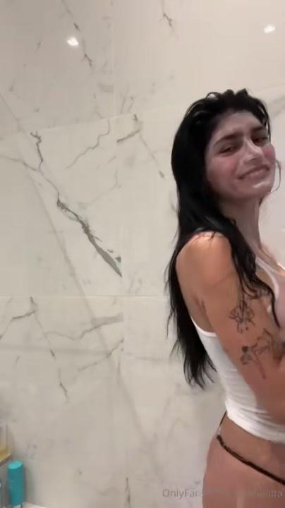 mia khalifa nude wet tank top onlyfans video leaked nfstgk