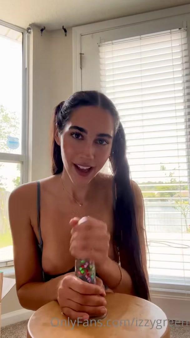 izzy green nude dildo joi blowjob onlyfans video leaked