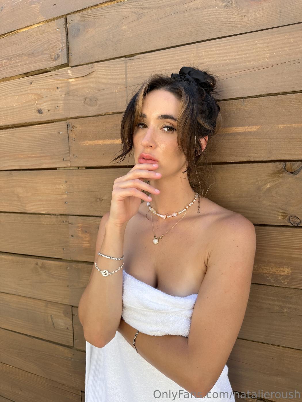 natalie_roush_teasing_bath_robe_onlyfans_set_leaked-rclplv natalie roush teasing bath robe onlyfans set leaked rclplv