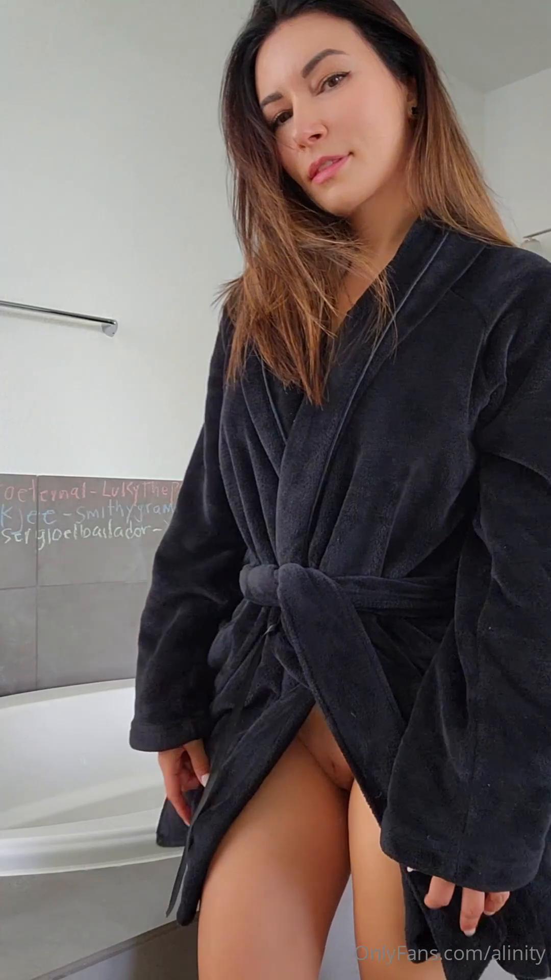 alinity_nude_pussy_lotion_rub_onlyfans_video_leaked-uwzsqk alinity nude pussy lotion rub onlyfans video leaked uwzsqk