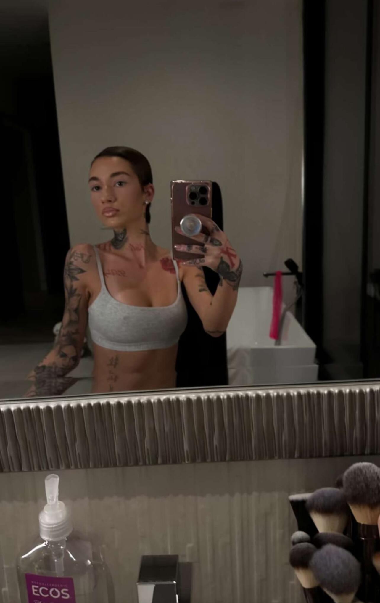 bhad bhabie nipple pokies selfie onlyfans set leaked hhkdfi