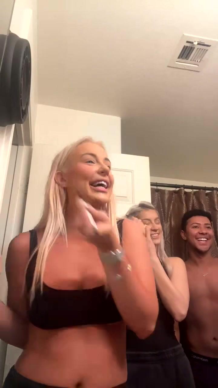 tana mongeau tits ass flash onlyfans livestream leaked pqkbyi