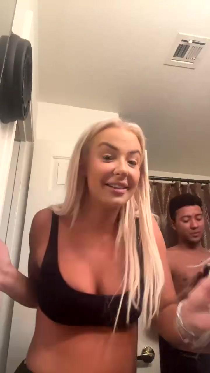 tana mongeau tits flash livestream onlyfans video leaked uthyub