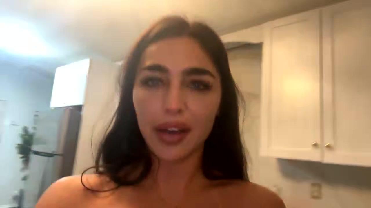 emily_rinaudo_nude_kitchen_cooking_onlyfans_video_leaked-rdvxwe emily rinaudo nude kitchen cooking onlyfans video leaked