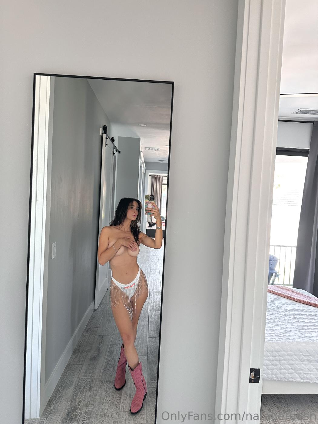 natalie_roush_topless_handbra_mirror_onlyfans_set_leaked-eraduv natalie roush topless handbra mirror onlyfans set leaked eraduv