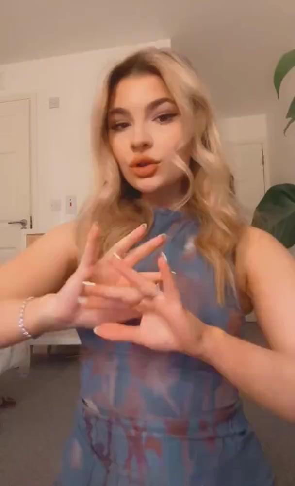 pasmrx nude dress strip onlyfans video leaked jhfeph