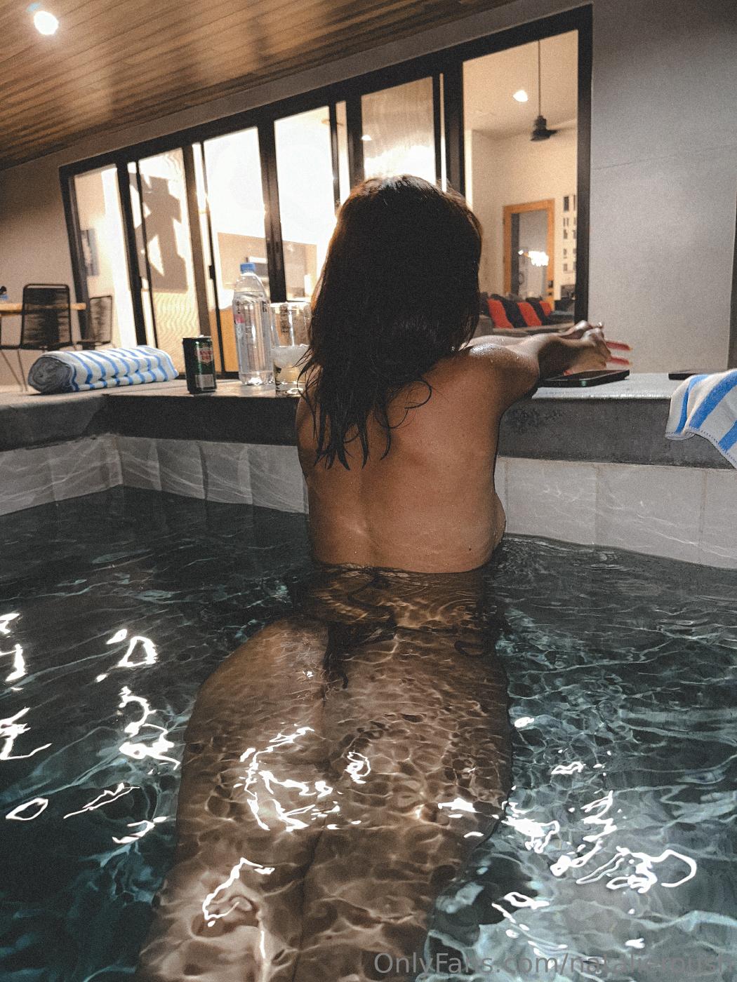 ba24dc575f3b4c6bcc54836a5fee0b802b19a8e6 ba24dc575f3b4c6bcc54836a5fee0b802b19a8e6