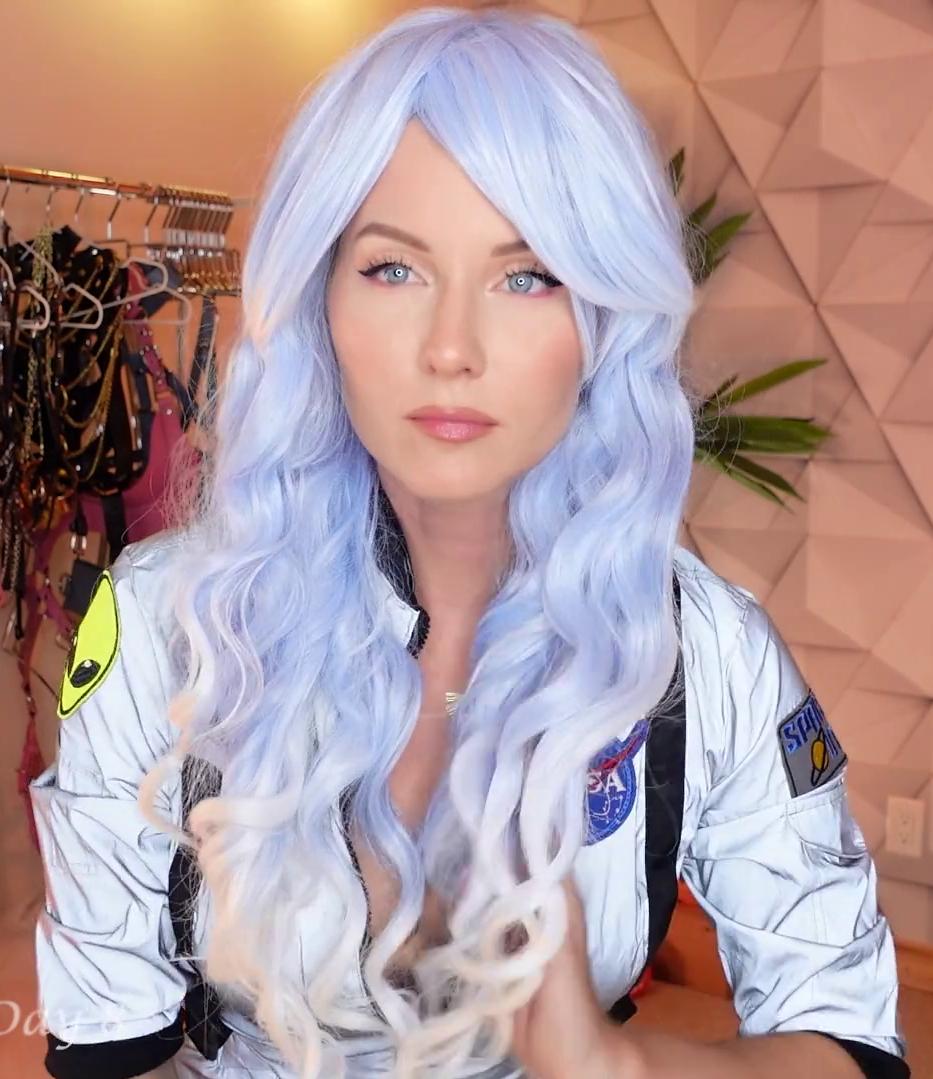 kat wonders 25 days of naughty costumes day 8 njiuws 1 influencersgonewild