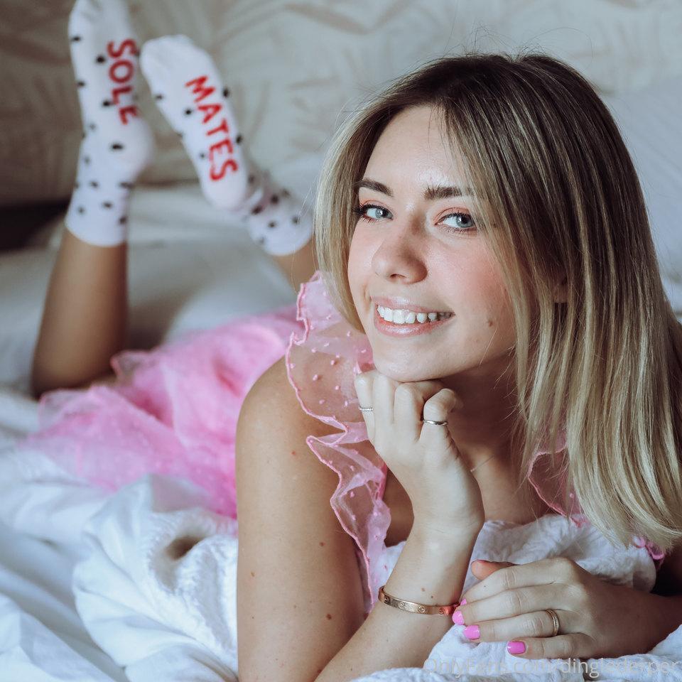dinglederper pink dress onlyfans set leaked hwlwhk influencersgonewild