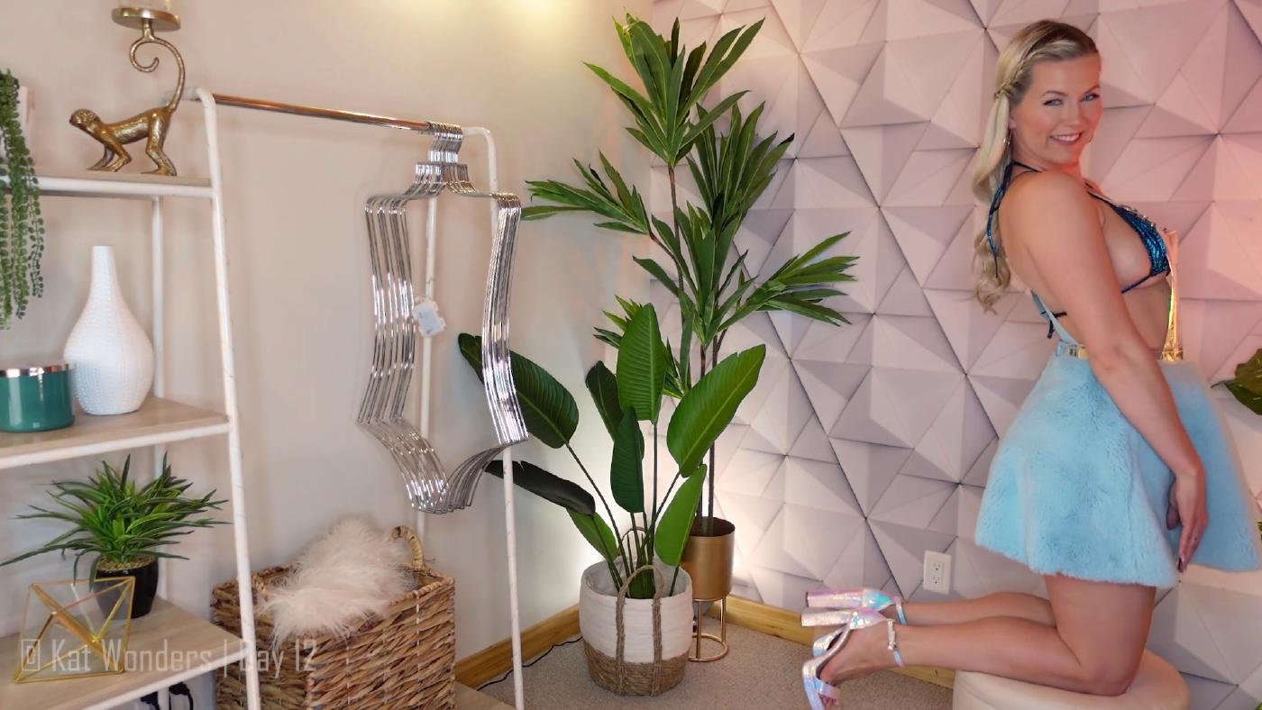 kat_wonders_25_days_of_micro_bikinis_day_12-vdahgh-influencersgonewild kat wonders 25 days of micro bikinis day 12 vdahgh influencersgonewild