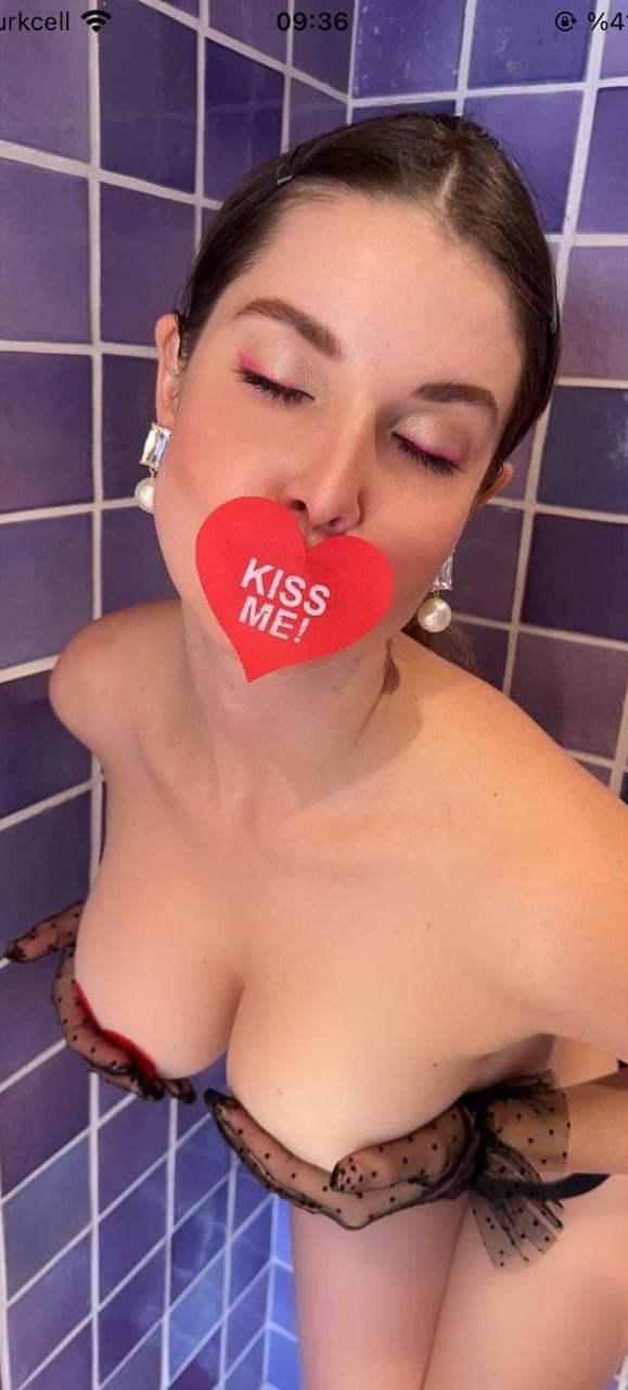 amanda cerny nude valentines day onlyfans set leaked xhhvao influencersgonewild