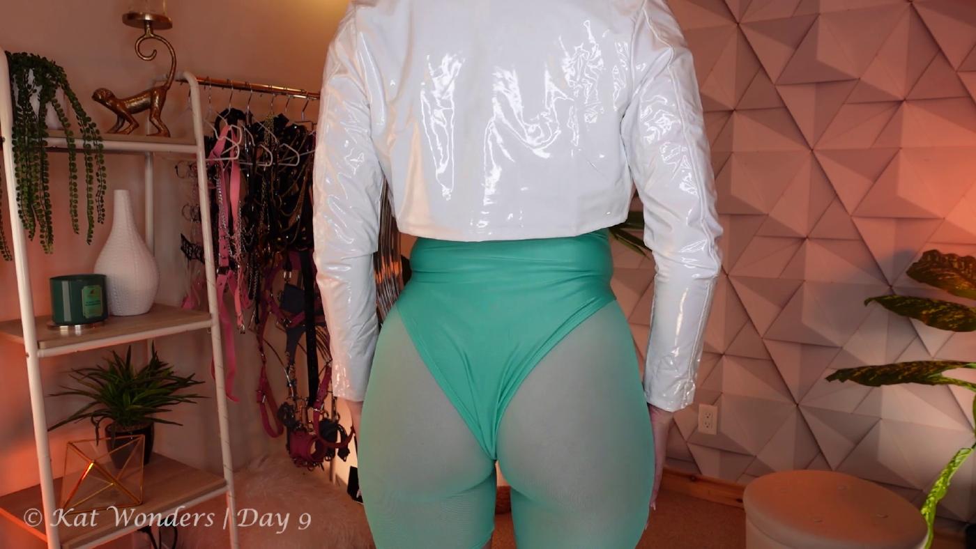 kat wonders 25 days of naughty costumes day 9 tlckbe influencers gonewild