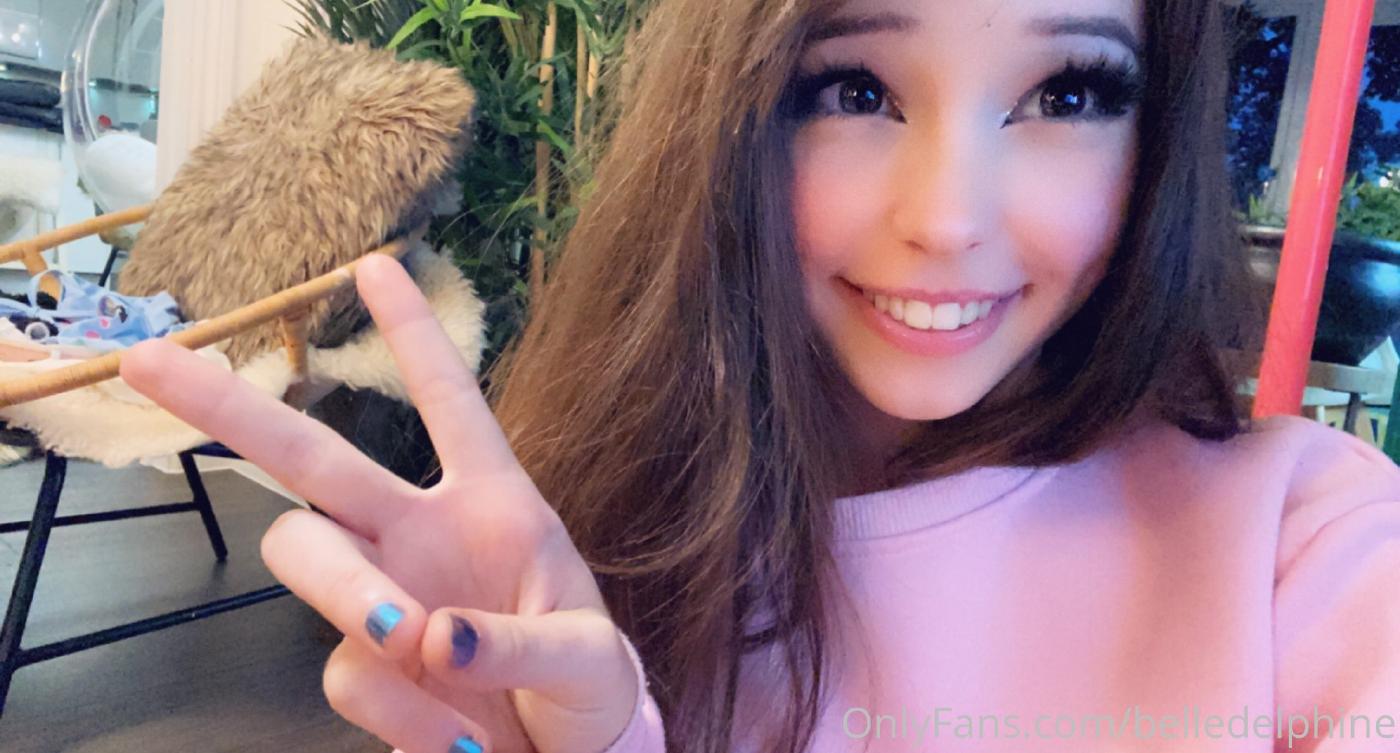 belle delphine blue and white panties onlyfans set idmzuh influencers gonewild
