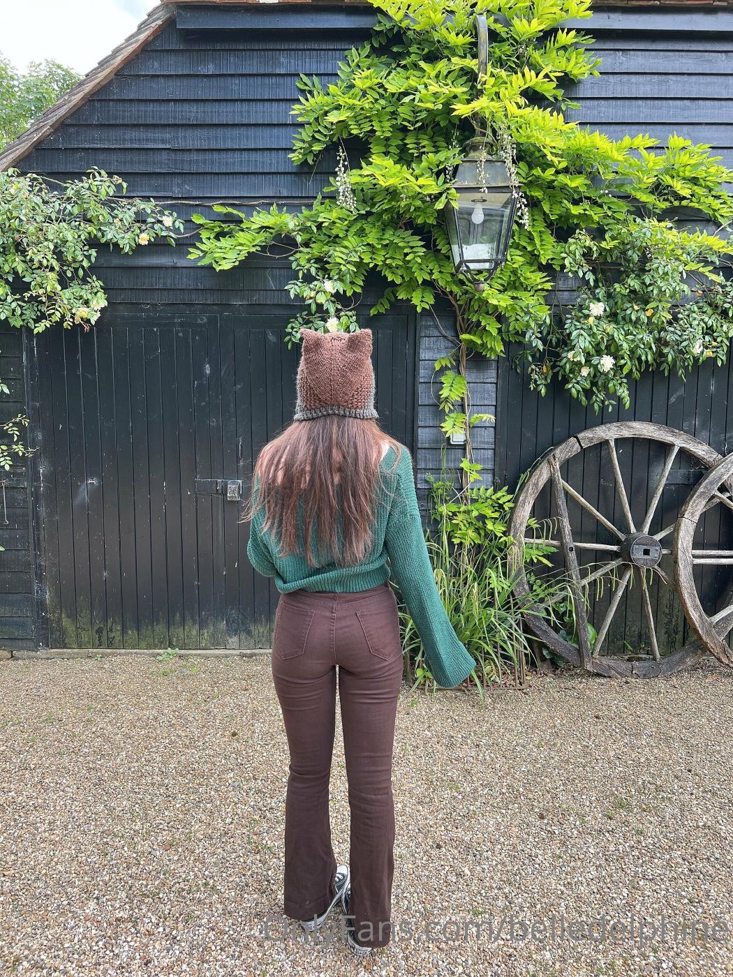 belle delphine pub lunch onlyfans set leaked dsnqys influencers gonewild