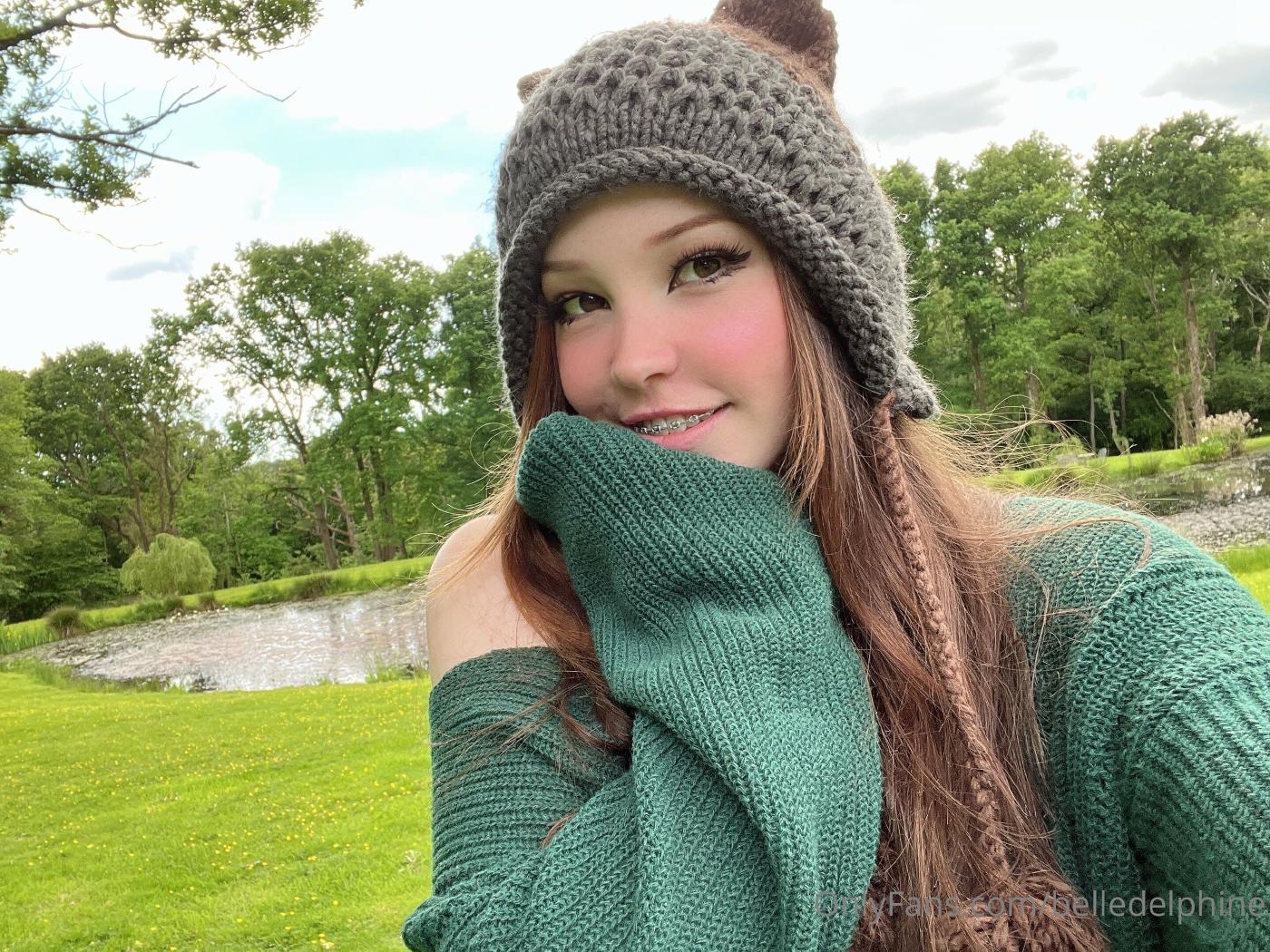 belle delphine pub lunch onlyfans set leaked lkaqef influencers gonewild