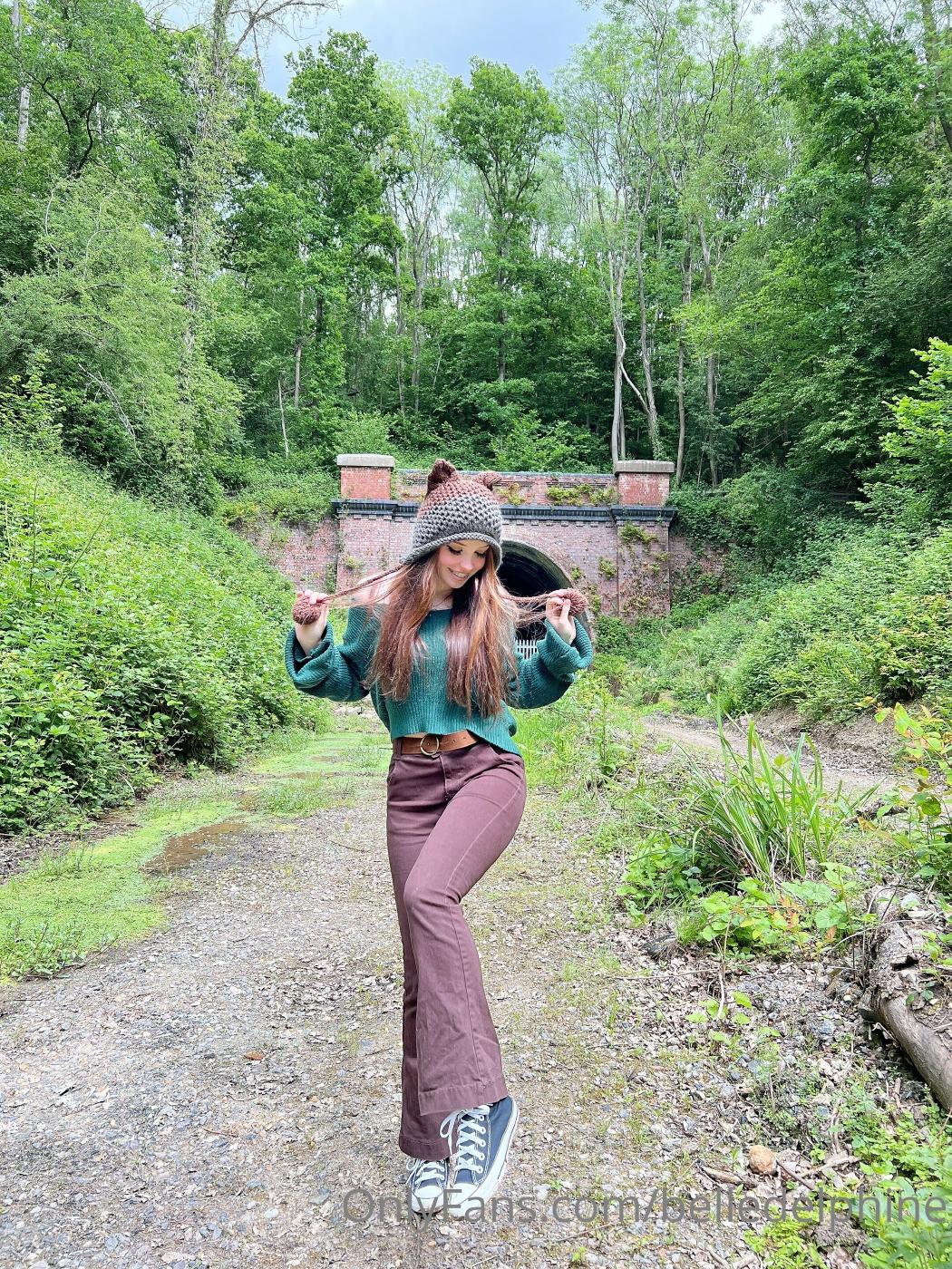 belle delphine pub lunch onlyfans set leaked oitvvo influencers gonewild