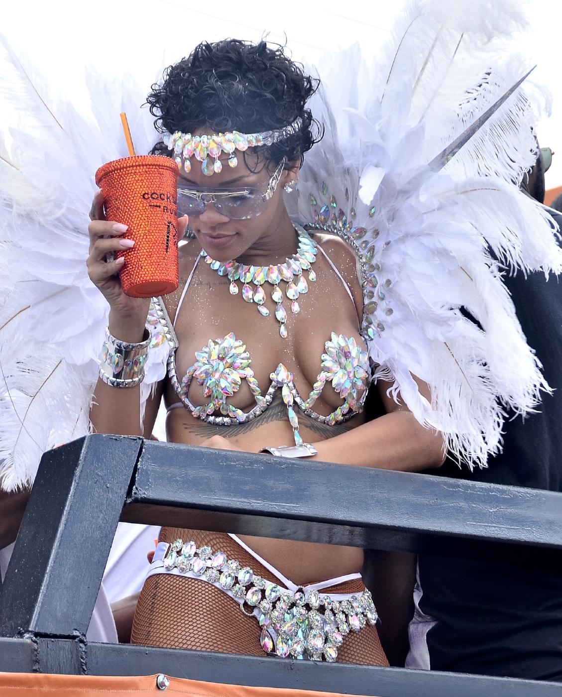 rihanna nip slip barbados festival photos leaked rnmbdp 1 influencers gonewild