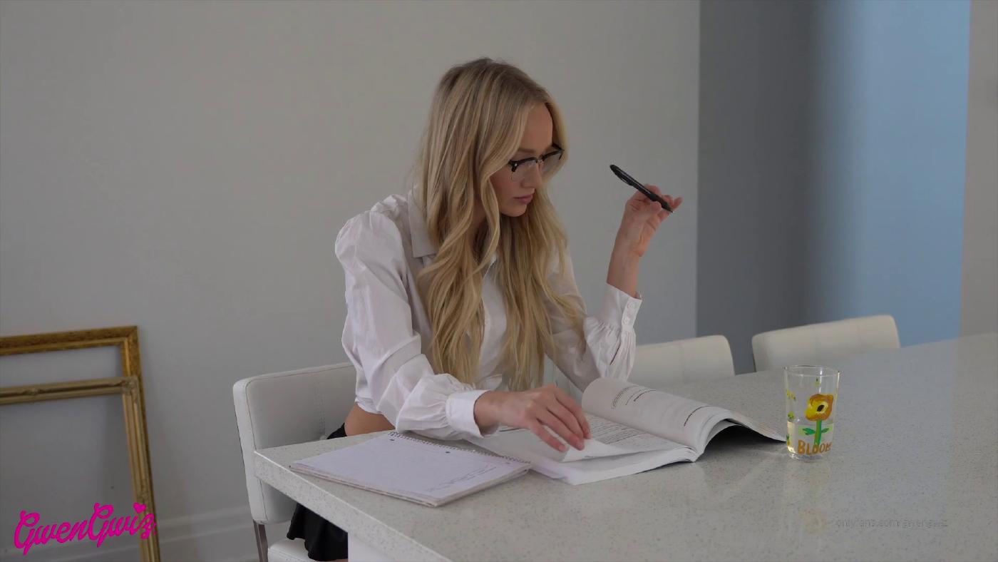 gwengwiz nude school girl fuck onlyfans video leaked ytjbwd influencers gonewild