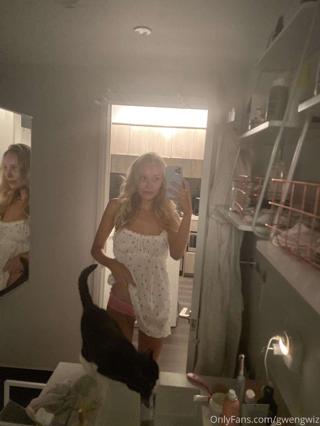 gwengwiz nude onlyfans collection leaked ddaese influencers gonewild