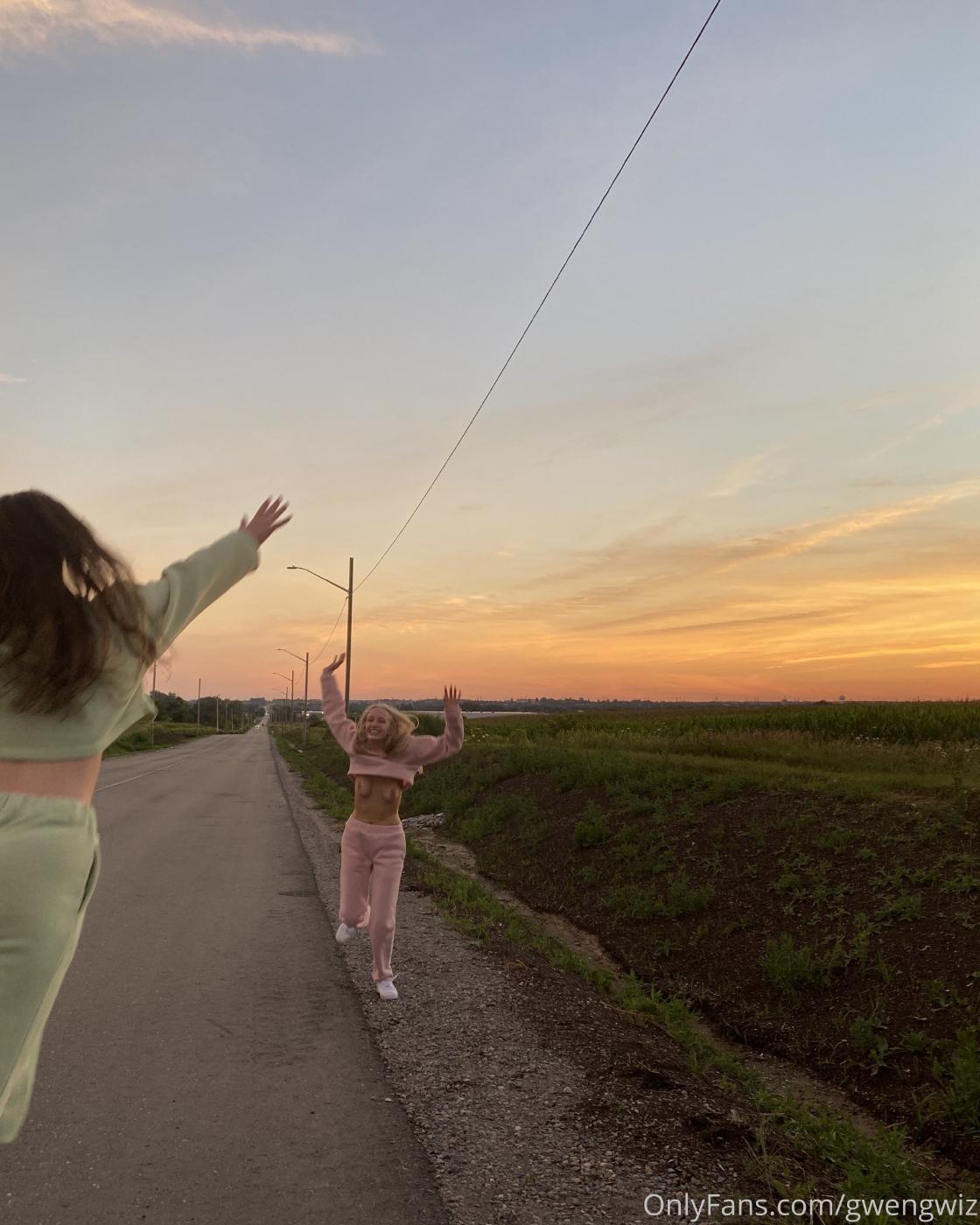 gwengwiz nude onlyfans collection leaked nkbuoc influencers gonewild