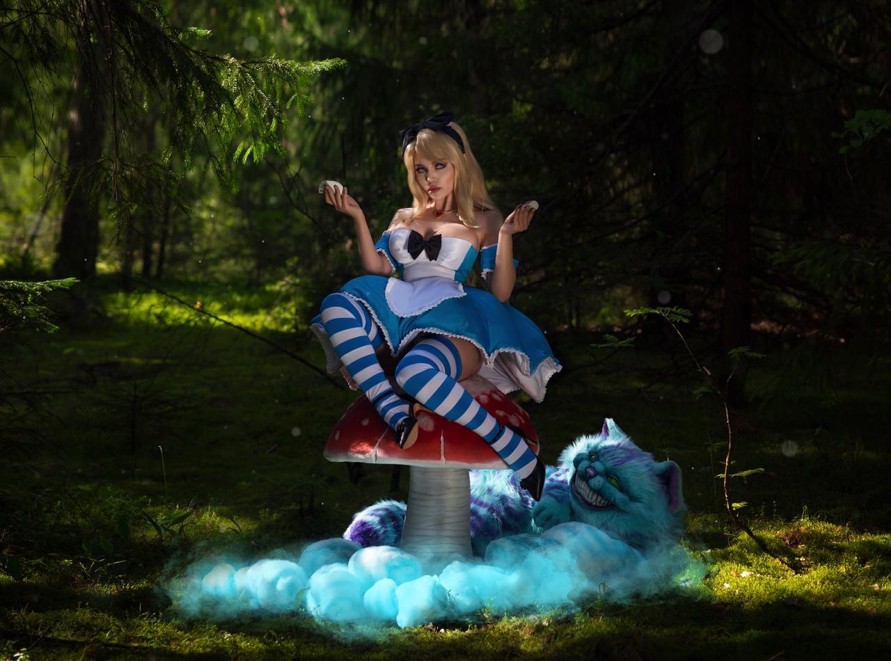 kalinka fox alice in wonderland cosplay video leaked qxhdxy influencers gonewild