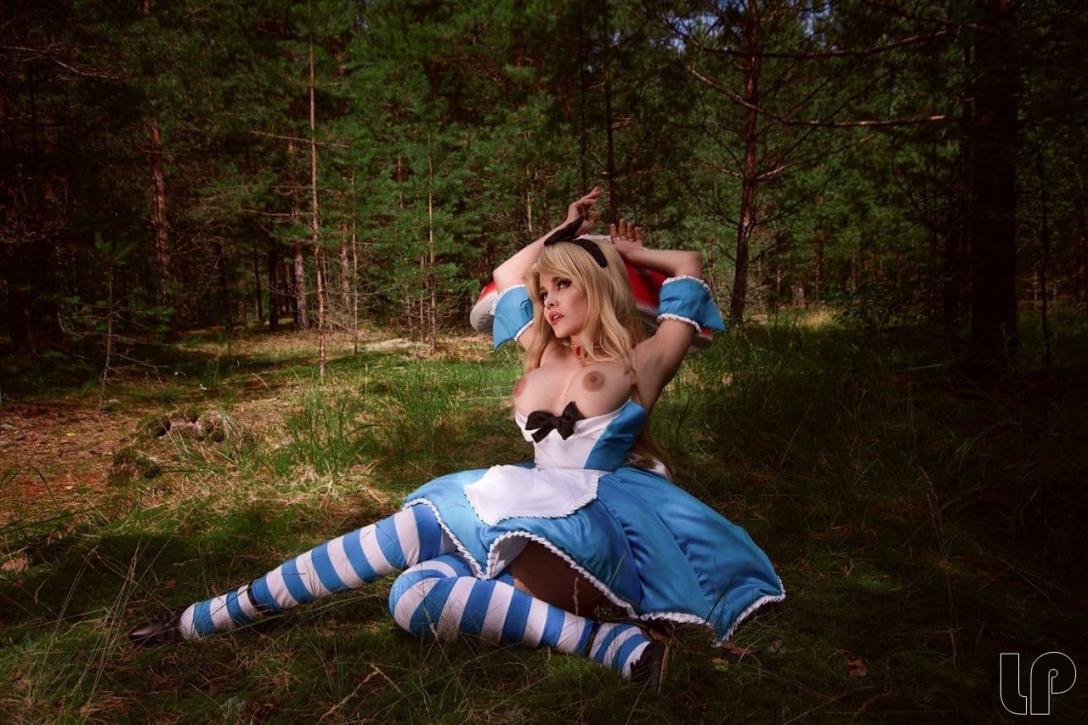 kalinka fox alice in wonderland cosplay video leaked xhjfub influencers gonewild