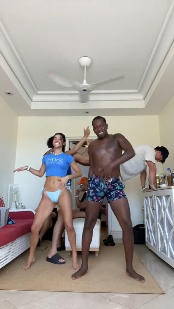 charli damelio bikini camel toe video leaked wqxrna influencers gonewild