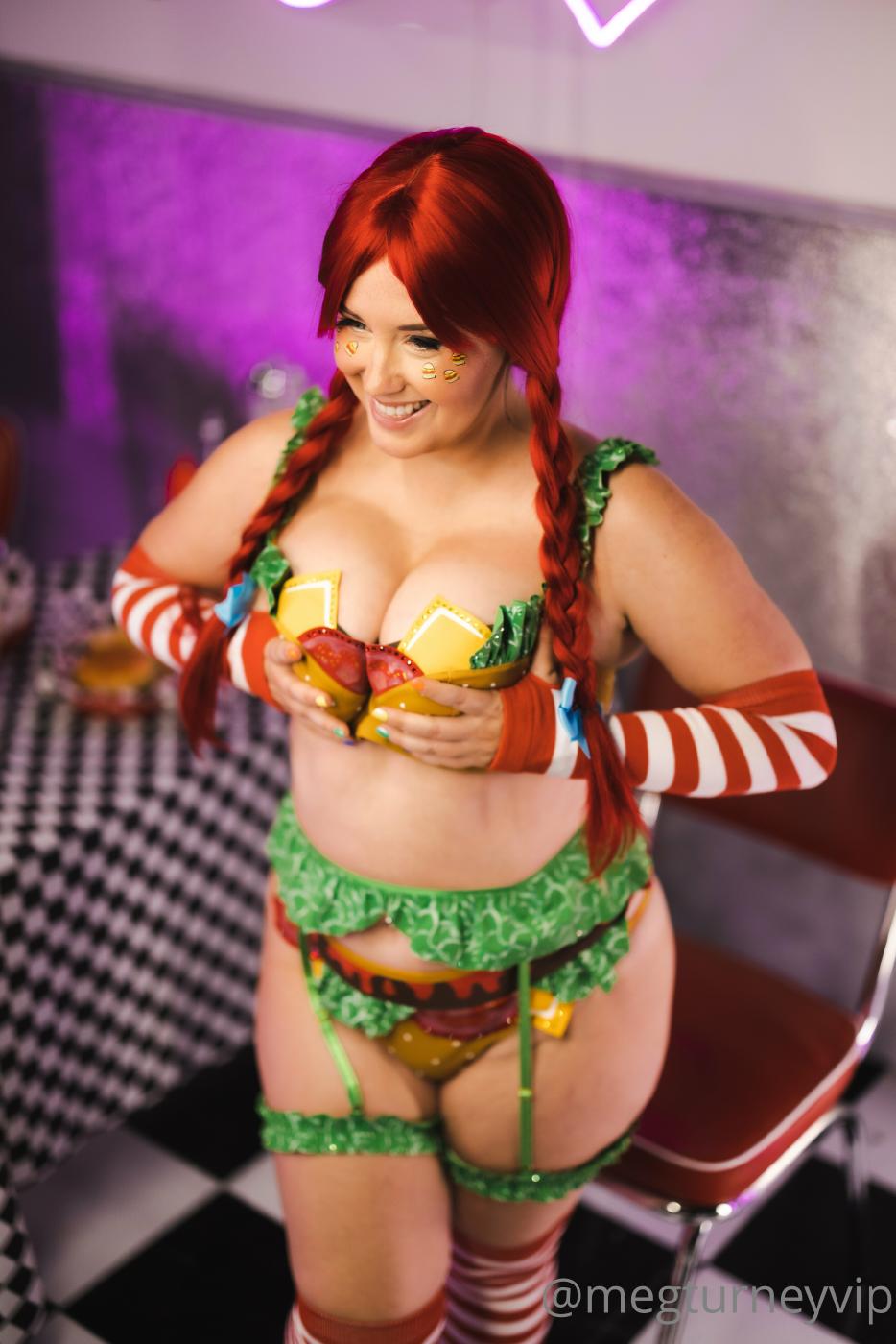 meg turney wanna see these buns onlyfans set leaked mmstnq influencers gonewild