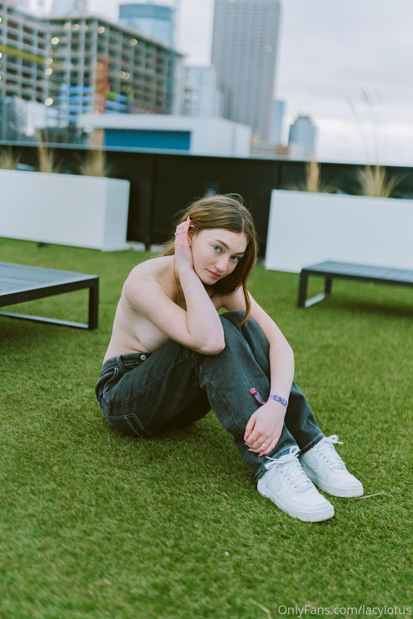 skylar_rae_nude_rooftop_strip_onlyfans_video_leaked-xpemyy-influencers-gonewild skylar rae nude rooftop strip onlyfans video leaked xpemyy influencers gonewild