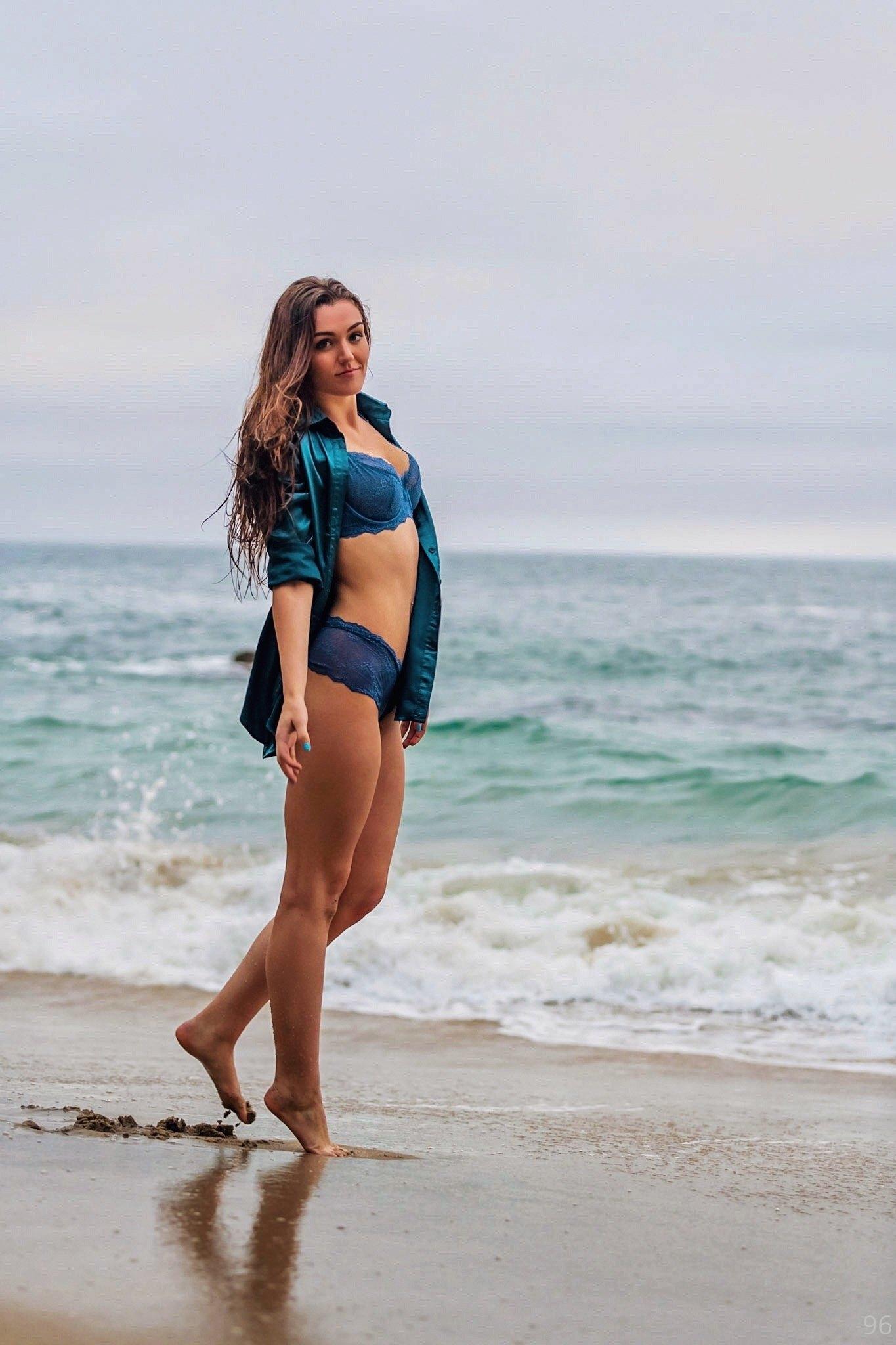 ally hardesty nude onlyfans leaked cksubq influencers gonewild