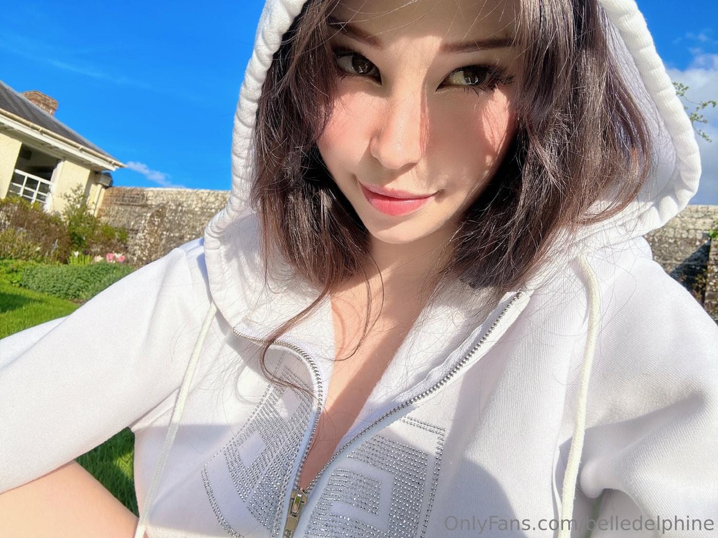 belle delphine naked in the garden onlyfans set leaked oehesw influencers gonewild