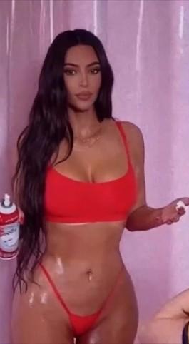 kim kardashian lingerie skims photoshoot bts video leaked nnzazx influencers gonewild