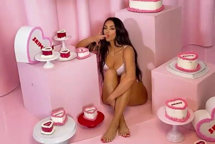 kim kardashian lingerie skims photoshoot bts video leaked sieypu 1 influencers gonewild