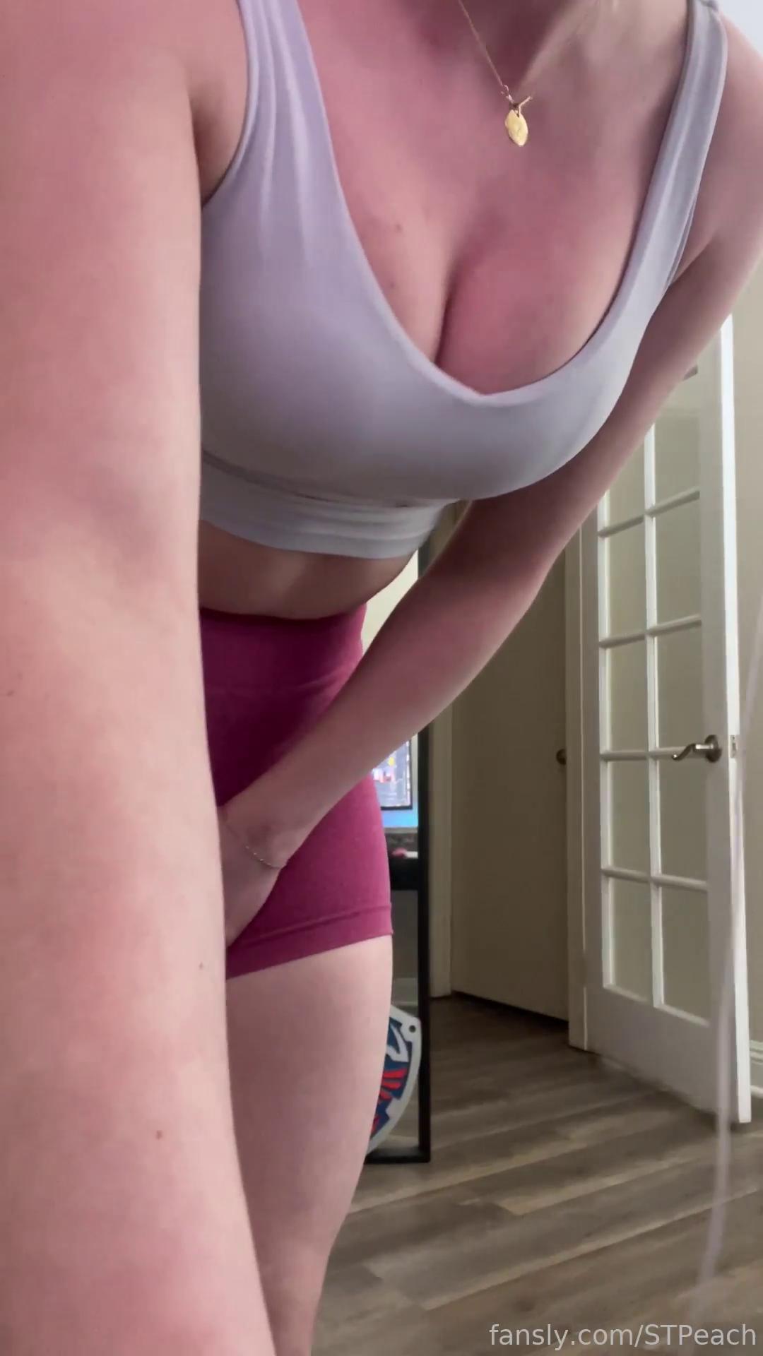 stpeach hard ass spanking bruises fansly set leaked yjdmek influencers gonewild