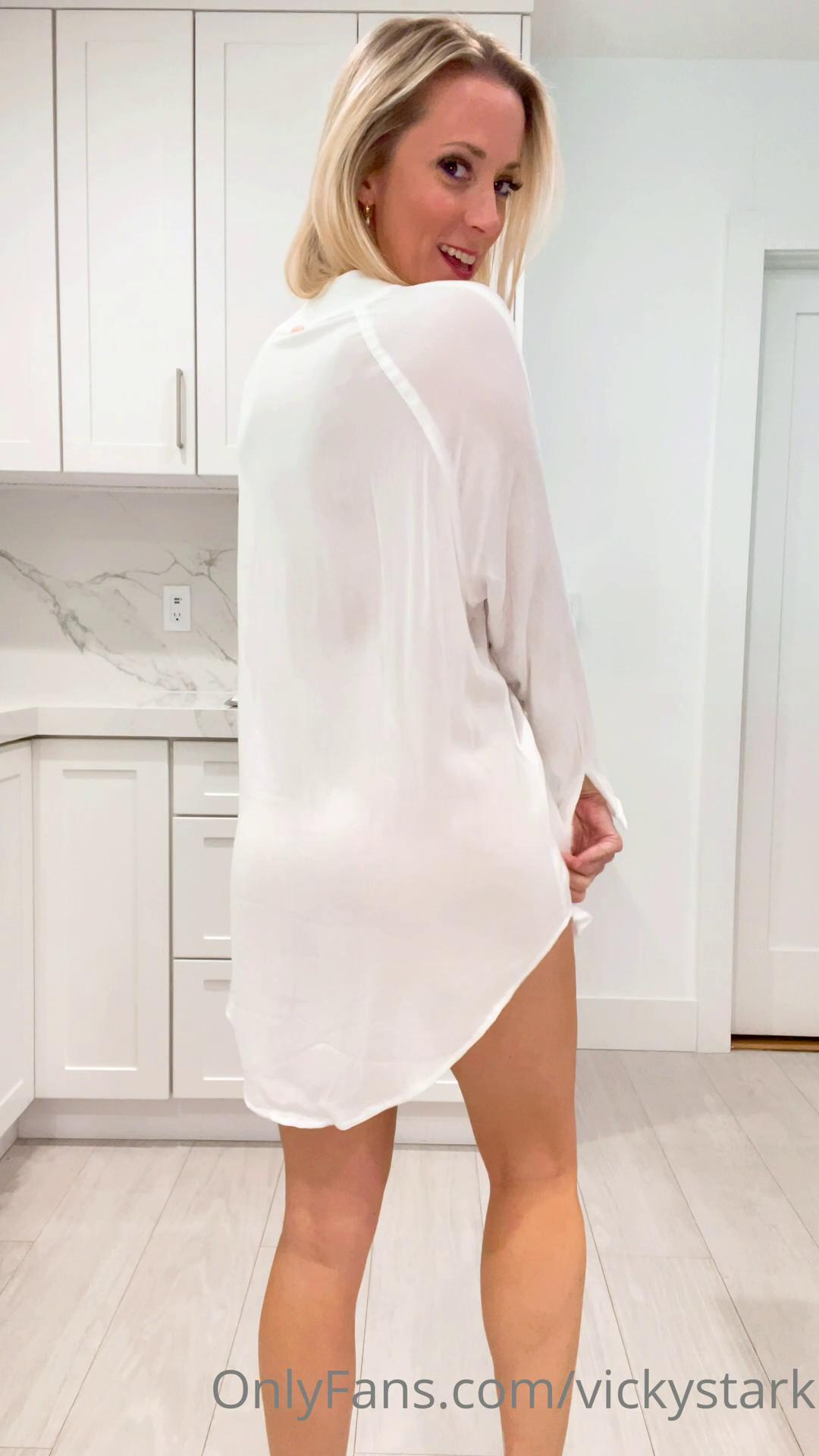 vicky_stark_nude_red_white_micro_bikini_onlyfans_video_leaked-xdusmf-influencers-gonewild vicky stark nude red white micro bikini onlyfans video leaked xdusmf influencers gonewild