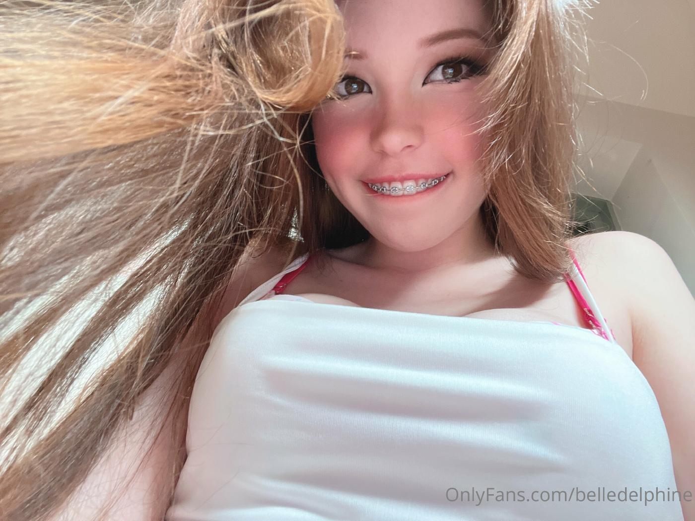 belle delphine first post back onlyfans set leaked unugyo influencers gonewild