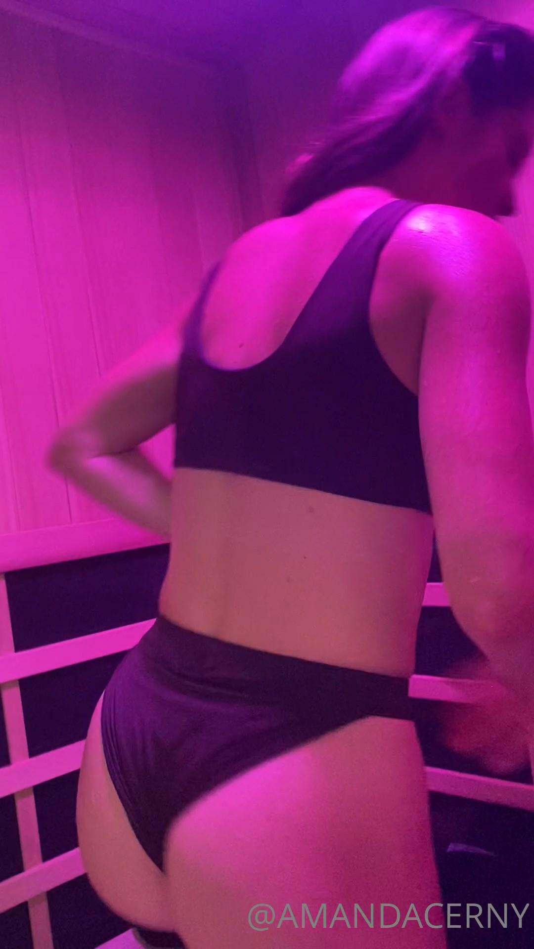 amanda cerny bikini sauna stretching onlyfans video leaked zikiqu influencers gonewild