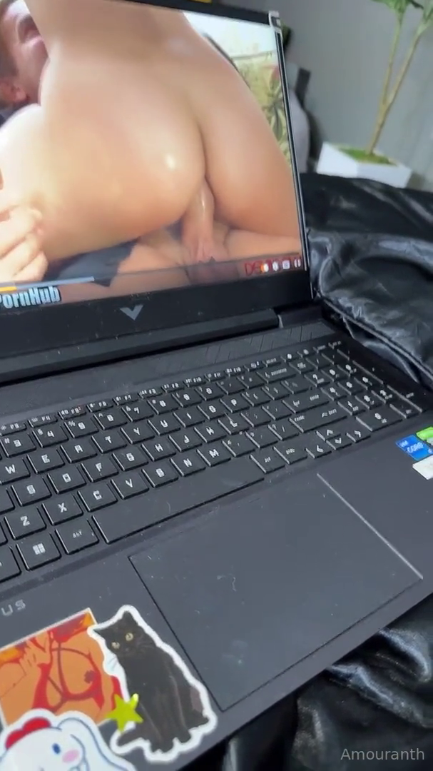amouranth caught watching porn and fucked 15