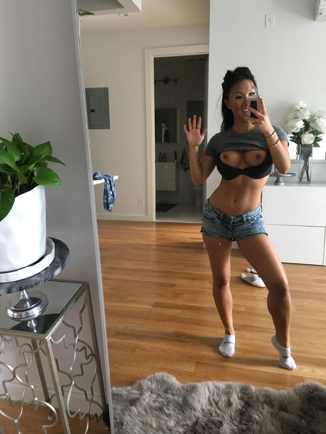 asa akira nude selfies onlyfans set leaked dkokzi influencers gonewild