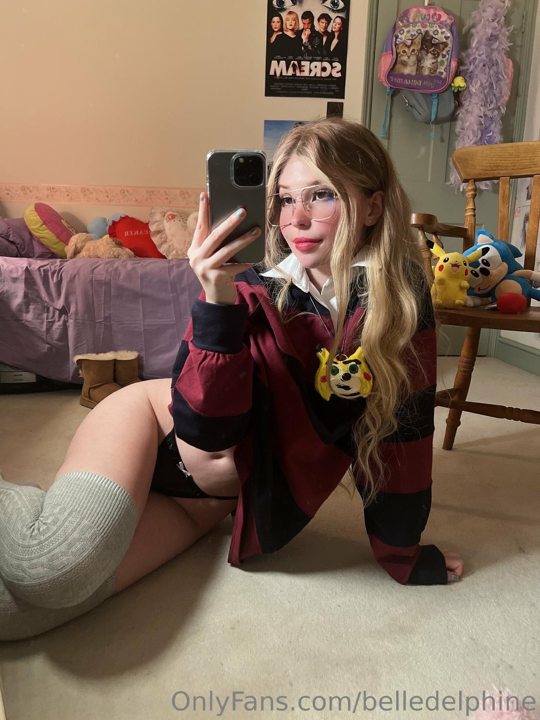 belle delphine thong ass sonichu selfie onlyfans set leaked dezemo influencers gonewild